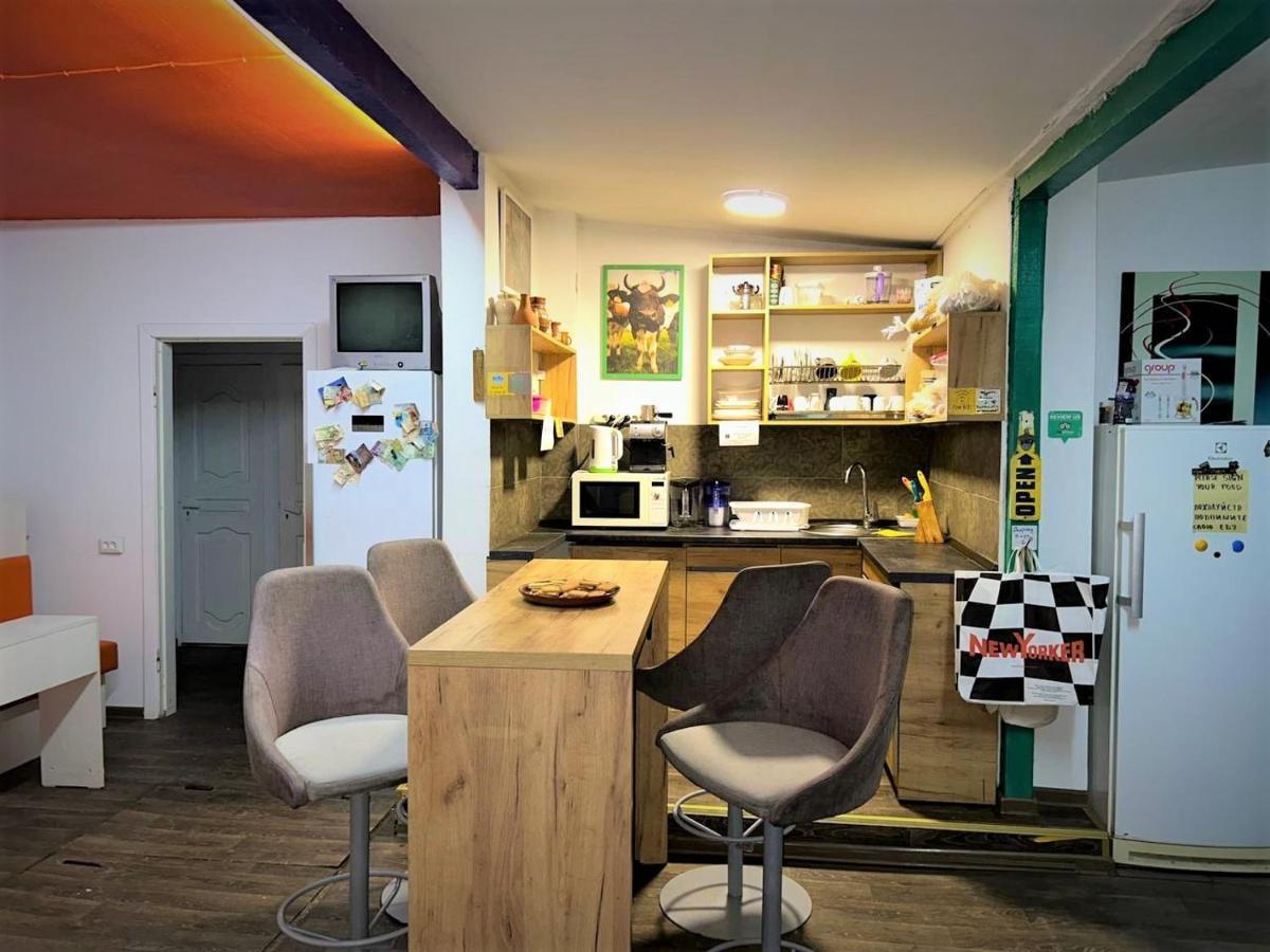 Bern Hostel Chişinău Eksteriør billede
