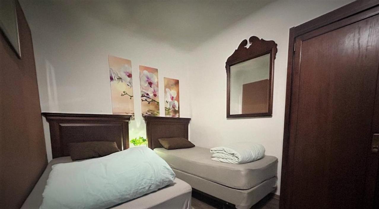 Bern Hostel Chişinău Eksteriør billede