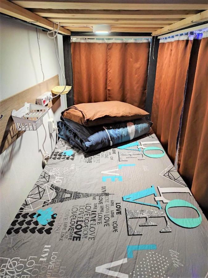 Bern Hostel Chişinău Eksteriør billede