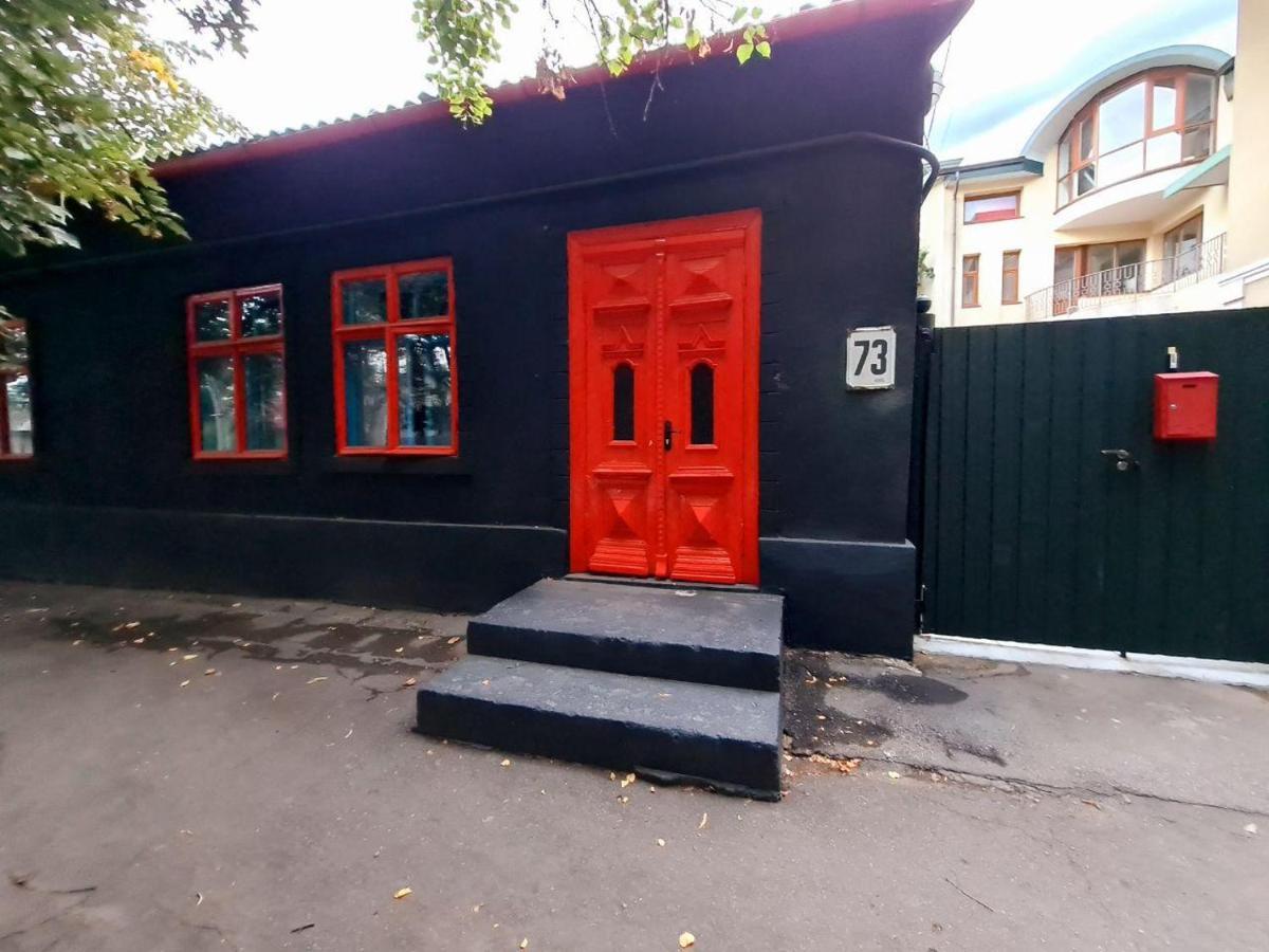 Bern Hostel Chişinău Eksteriør billede