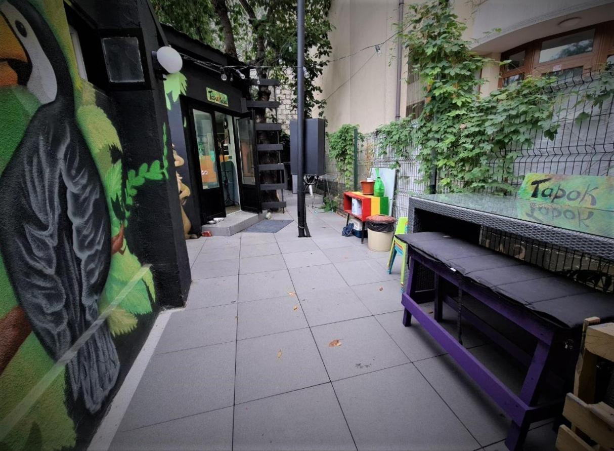 Bern Hostel Chişinău Eksteriør billede