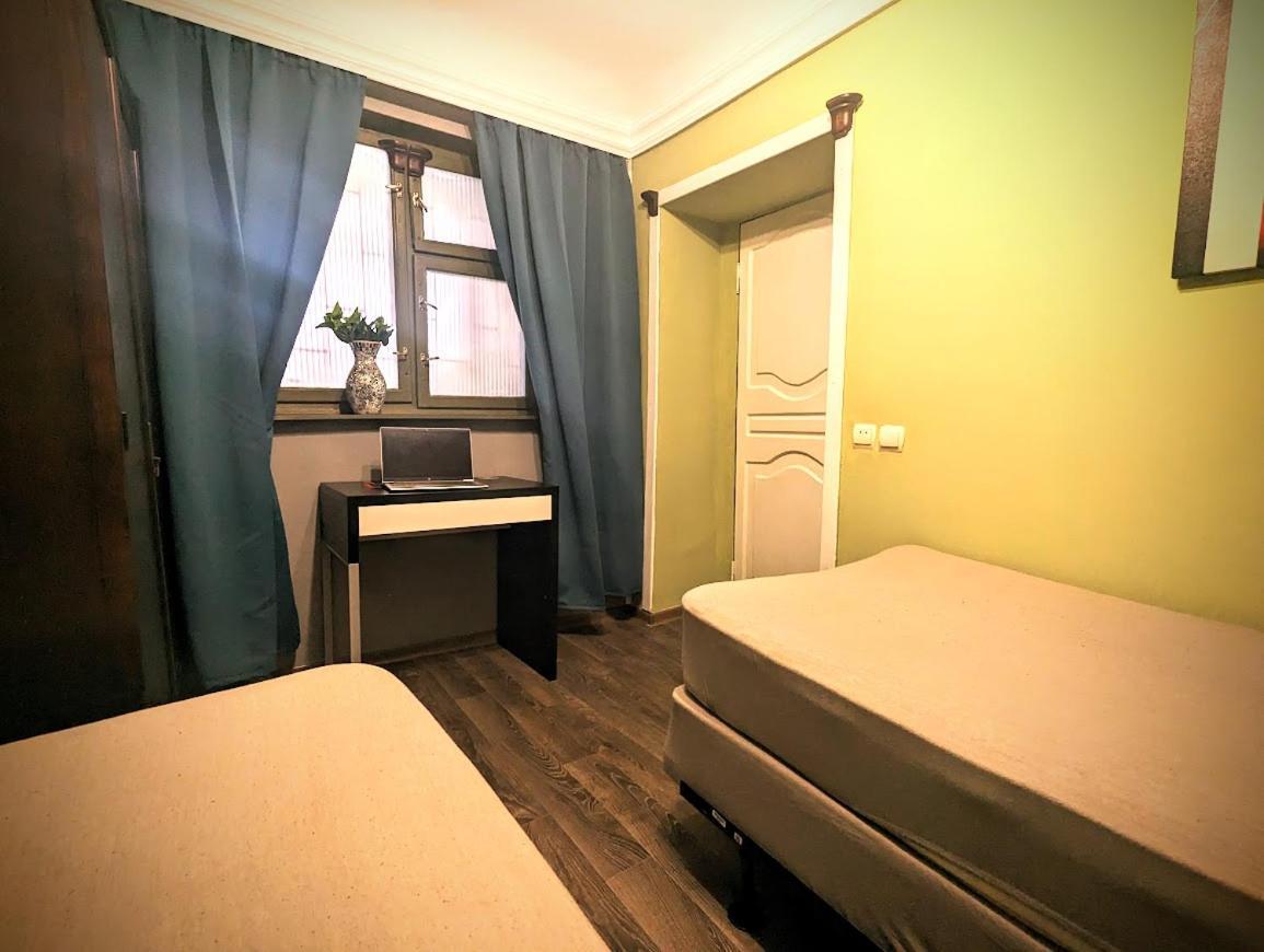 Bern Hostel Chişinău Eksteriør billede