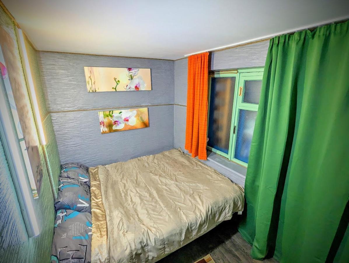 Bern Hostel Chişinău Eksteriør billede