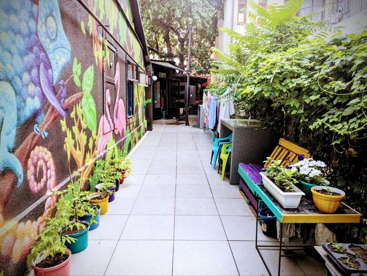 Bern Hostel Chişinău Eksteriør billede